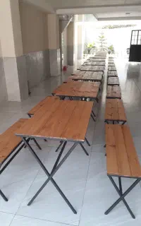 میز و صندلی کافه ای و تخت سنتی