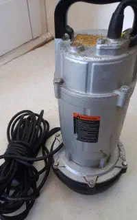 یک عددپمپ ۱اینج۲۵متری