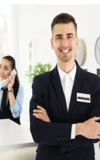 پذیرشگر هتل (آقا)