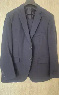 5 دست کت و شلوار و ۲ عدد پیراهن مردانه