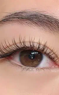 اکستنشن و کاشت مژه با تخفیف محرم