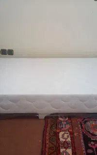 تخت خواب یک نفر