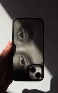 طراحی چهره/چشم روی کاور گوشی و قاب عکس
