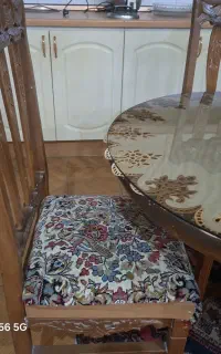 مبل قالی ومیز ناهارخوری