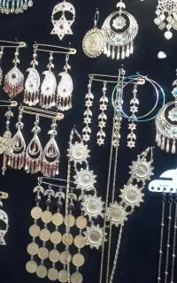 سوزن فقط ۴۰۰،
