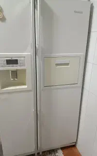 یخچال فریزر ساید اسنوا و جند وسیله دیگر