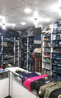 فروشنده خانم