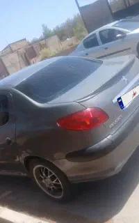 206sd اریان
