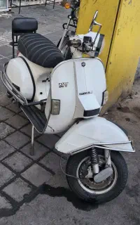 وسپا lml مدل ۹۴ در حد نو بیرنگ