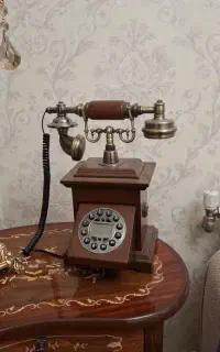 تلفن رومیزی چوبی