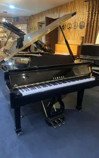 پیانو دیجیتال Yamaha P225 طرح گرند (رویال)