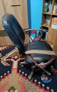 صندلی گردان اداری
