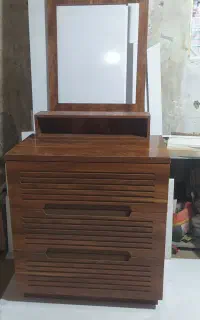 mdfکار هستم  و آماده همکاری با کارگاه