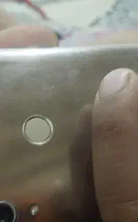 گوشی هشت‌بندی هستش پول نیازم