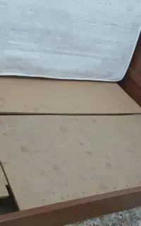 تخت خواب و تشک کارکرده(قابل تعمیر)
