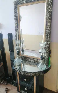 کنسول و آینه