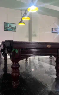 میز ایت بال سنگ ۵ تیکه سالم در حد