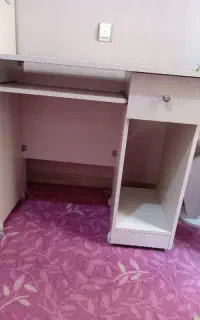 میز کامپیوتر وصندلی چرخدار وچرخشی