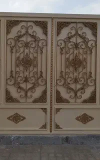 رنگ کاری درب و پنجره و ساختمان