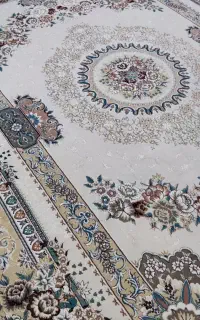 مقداری وسیله منزل یکجا بفروش میرسد