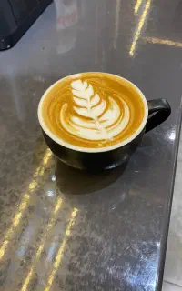 استخدام همکار آقا