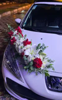 دیزایین حرفه ای ماشین و‌دسته گل عروس در محل شما