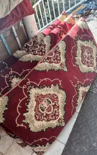 سه تا پشتی دست دو بدرد بیرون باغ و.قیمت شیشصدتومن