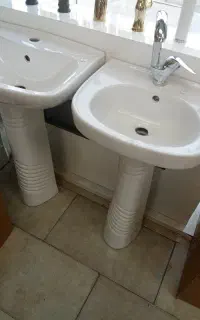 روشویی ۴۵ سانت پایه دار