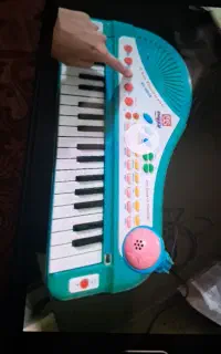 پیانوی برقی ۳۷ کلیده پایه دار مدلMusical