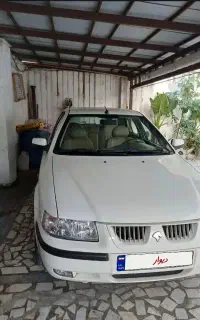 ماشین سمندسفید