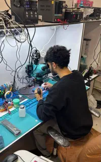 تعمیرات موبایل ترمیم ال‌سی‌دی اقتصادی و همکاری