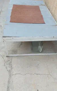 تخت ی نفره محکم