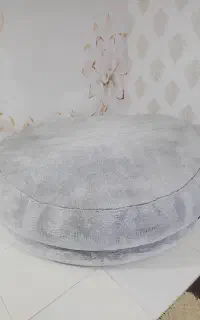 تخت گرد دو نفره
