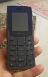 دو عدد گوشی نوکیا یکی ۲۴۰۰ یکی ۲۲۰۰