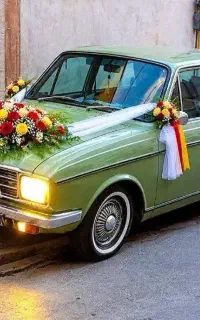 پیکان دولوکس