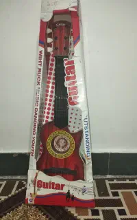 گیتار بچگانه