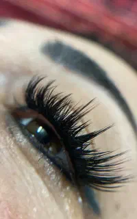 تخفیف استثنایی کاشت مژه به دلیل شرایط اقتصادی