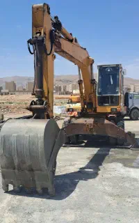 بیل مکانیکی ۹۱۲