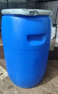 فروش خمره پلاستیکی 60 لیتری تسمه فلزی