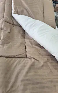 هتلی تک رنگ روتختی