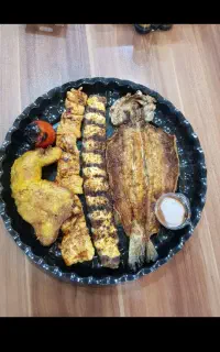 تهیه غذا وسالن غذاخوری زاگرس