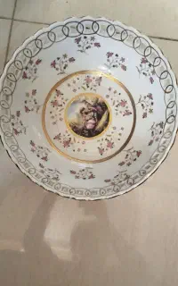 گز خوری یا میوه خوری گل برجسته