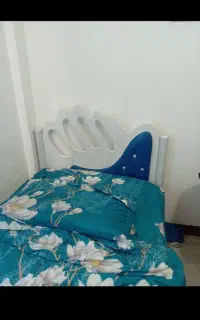 تخت نوجوان