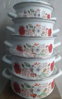 سرویس قابلمه ۵ سایزی لعابی نو و آکبند
