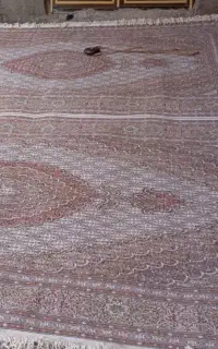 فرش دستی دوازده متری یازده مدی با رنگ سفید