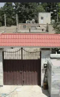 ب یک کارگر نیمه ماهر