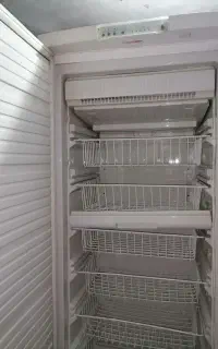 یخچال تمام فریزر مارک یخساران سالم سالم