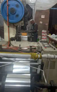 دستگاه پرس ظروف المینیوم
