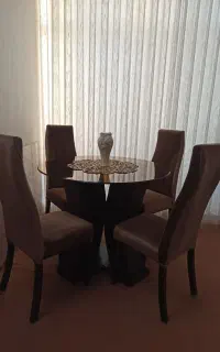 میز ناهارخوری چهار نفره
