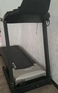 تردمیل کاملا سالم در حد نو
